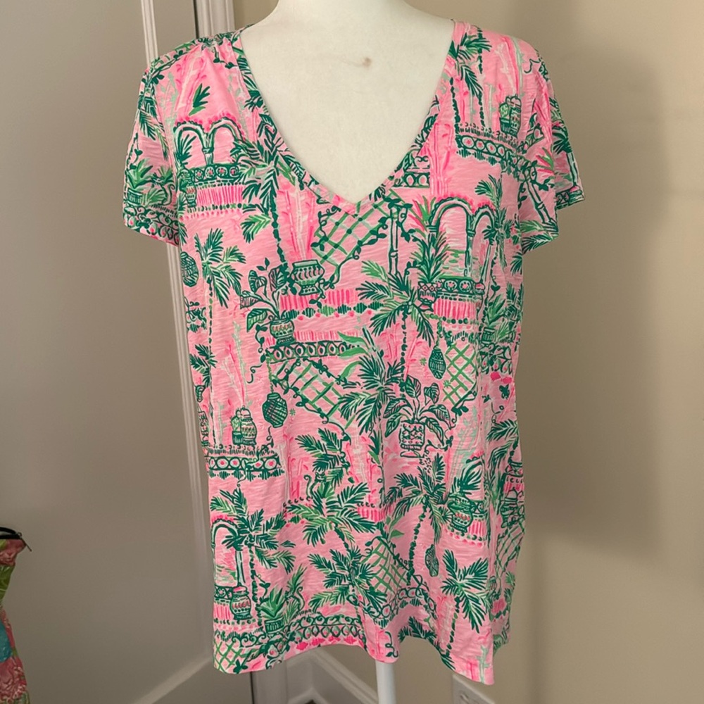 LILLY PULITZER - Etta V-Neck Top Mandevilla Baby Always Worth It - L